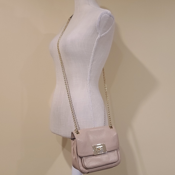 Michael Kors Purse - Picture 8 of 14